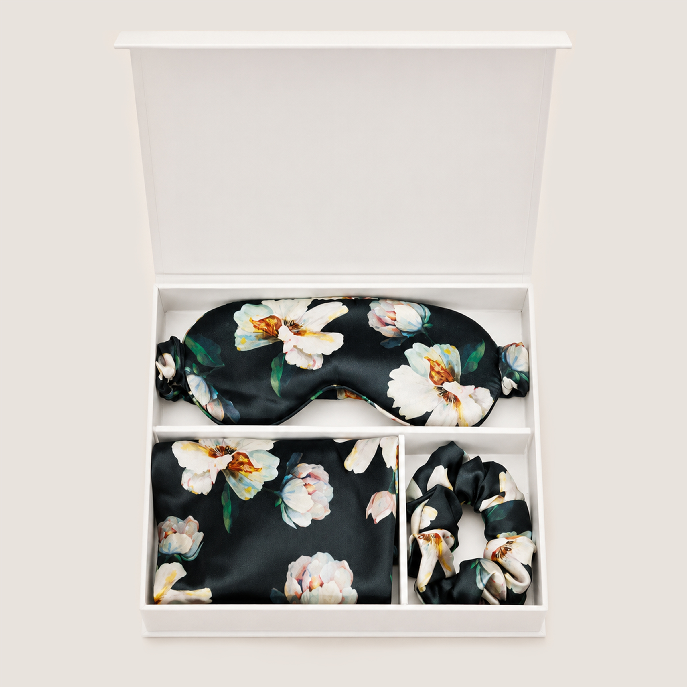 Midnight Blossom cadeauset met oogmasker, slaapmuts en scrunchie van moerbeizijde Grade 6A